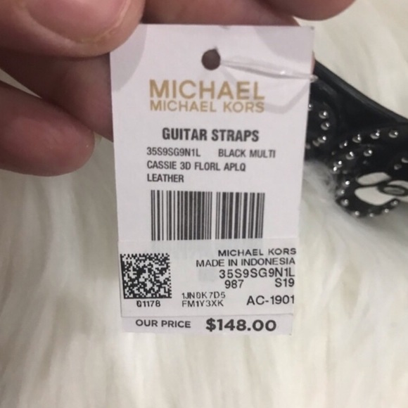 Michael Kors Selma Large Satchel 3D Floral Strap - Picture 9 of 13